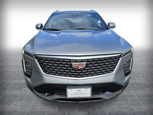 Certified 2025 Cadillac XT4 Premium Luxury image 6