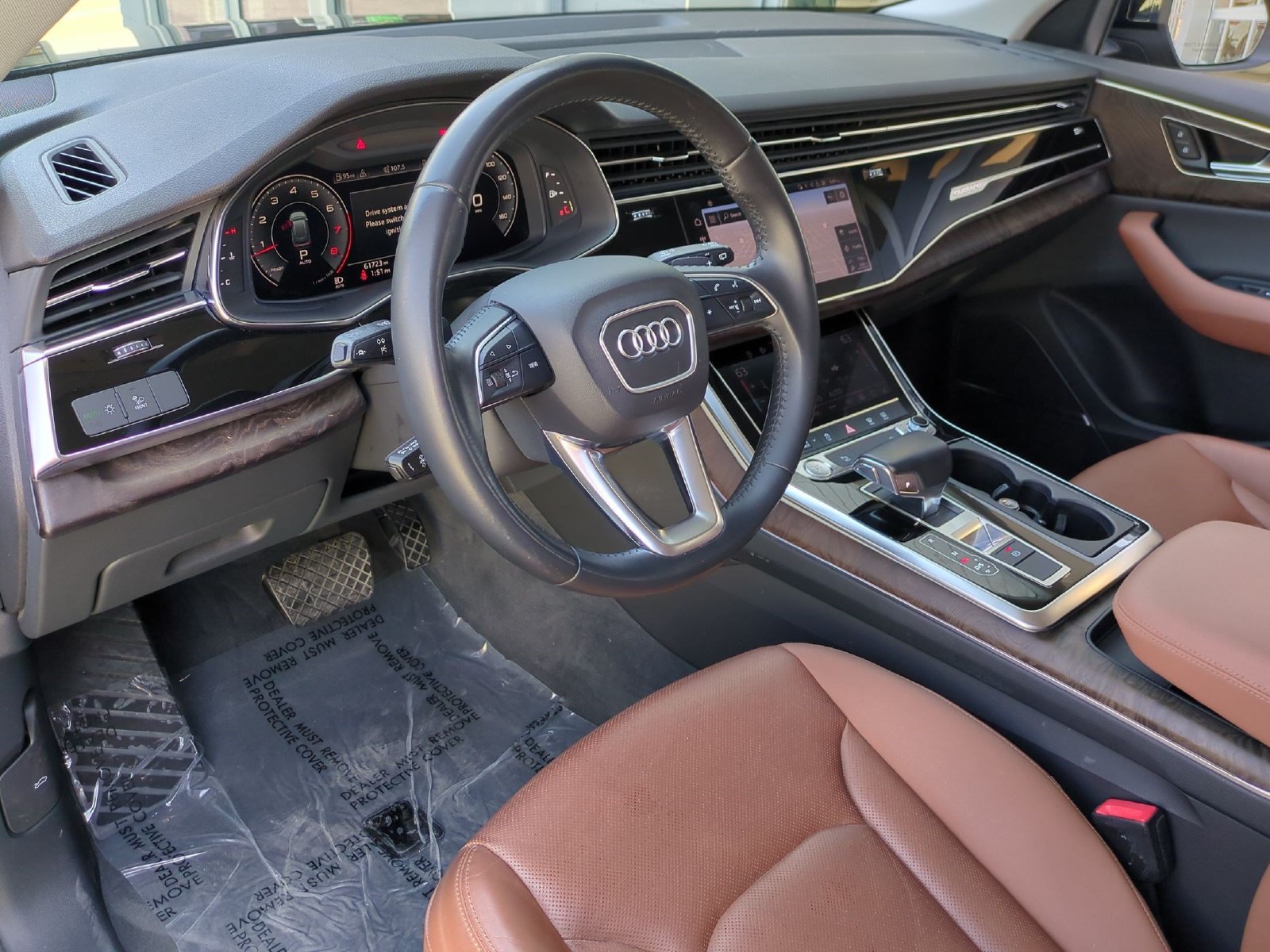 Used 2019 Audi Q8 Premium Plus w/ Premium Plus AWD/4WD image 15