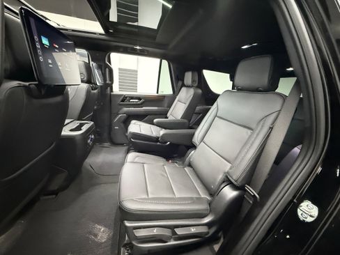 Used 2026 GMC Yukon Denali w/ Denali Reserve Package AWD/4WD image 26