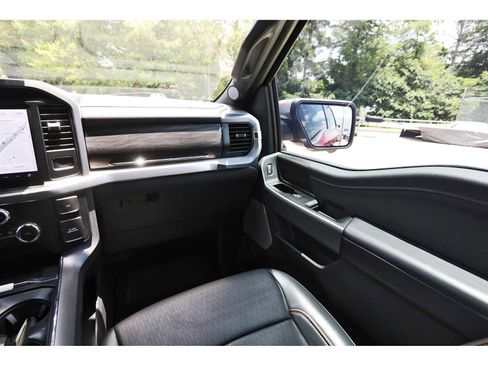 Used 2025 Ford F150 Lariat w/ FX4 Off-Road Package AWD/4WD image 8