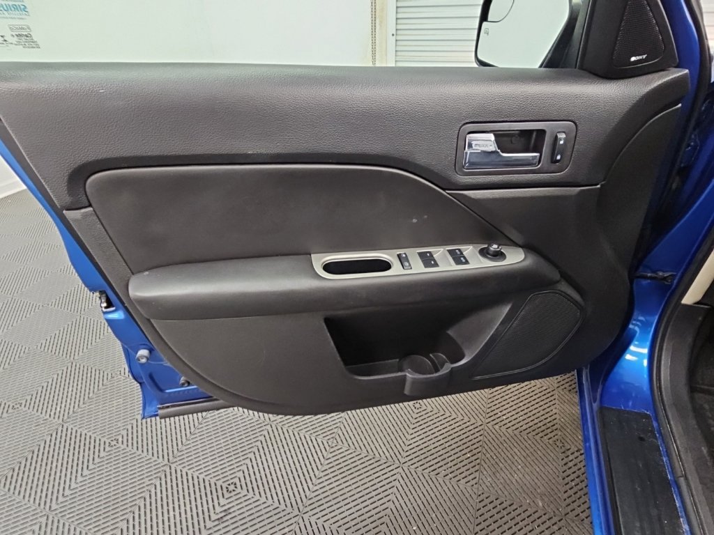 Used 2012 Ford Fusion SEL FWD image 24