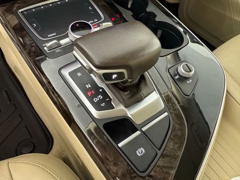 Used 2017 Audi Q7 3.0T Premium Plus image 21