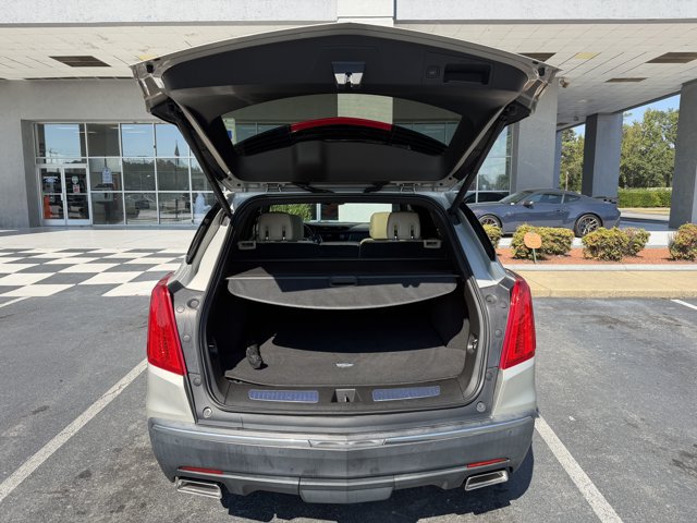 Used 2017 Cadillac XT5 Luxury w/ LPO, Wheel Lock Package FWD image 5