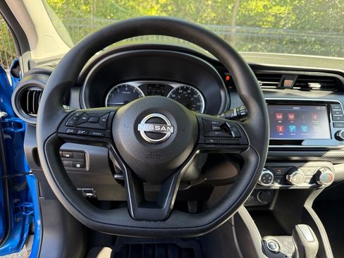 Used 2025 Nissan Kicks Play S FWD image 11