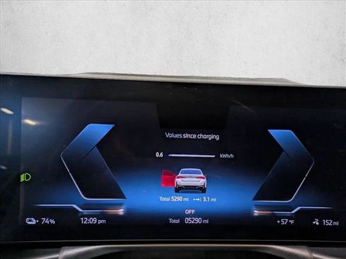 Used 2025 BMW i4 xDrive40i w/ Premium Package image 11