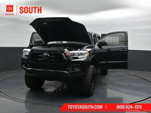 Used 2022 Toyota Tacoma SR AWD/4WD image 53