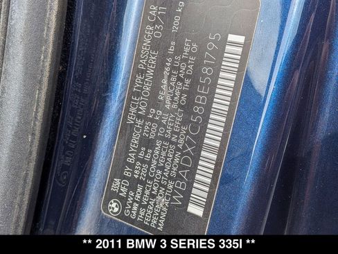 Used 2011 BMW 335i Convertible image 29