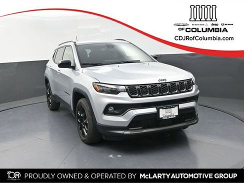 New 2026 Jeep Compass Latitude AWD/4WD image 1
