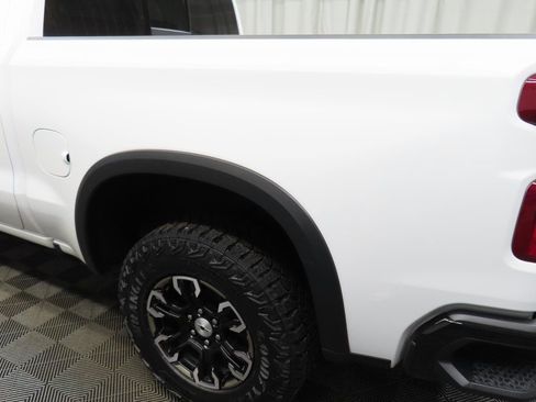 Used 2023 Chevrolet Silverado 1500 ZR2 image 49