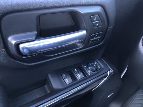 Used 2021 GMC Sierra 1500 AT4 w/ AT4 Premium Package image 12