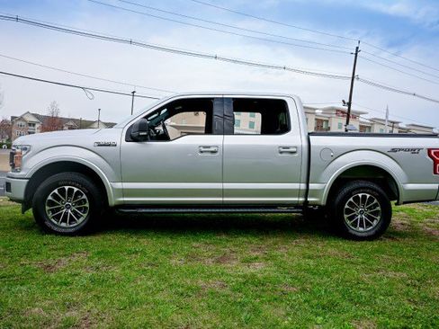 Used 2019 Ford F150 XLT w/ Equipment Group 302A Luxury image 8