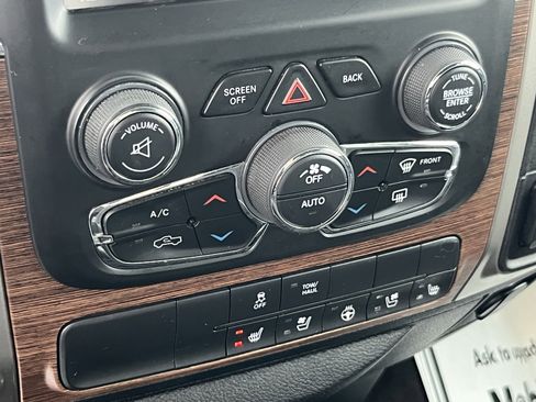 Used 2016 RAM 1500 Laramie AWD/4WD image 28