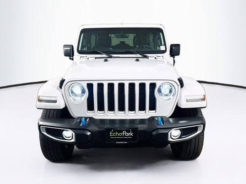 Used 2023 Jeep Wrangler Unlimited Sahara w/ Dual Top Group AWD/4WD image 2