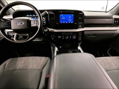 Used 2023 Ford F350 XLT AWD/4WD image 19