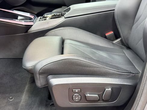 Used 2025 BMW X3 xDrive30i w/ Premium Package image 14