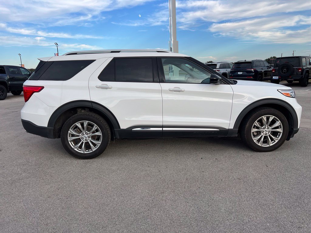 Used 2023 Ford Explorer Limited AWD/4WD image 8
