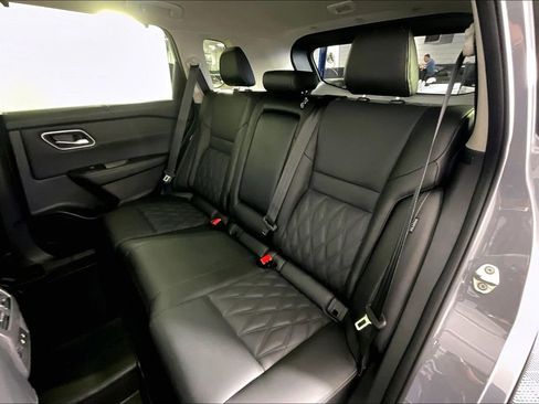 Used 2024 Nissan Rogue Platinum w/ Platinum Premium Package image 37