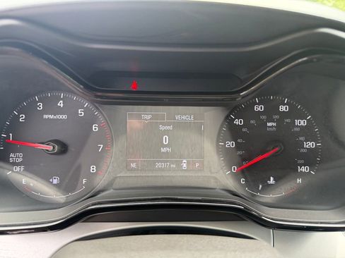 Used 2025 Chevrolet Trax LS FWD image 20