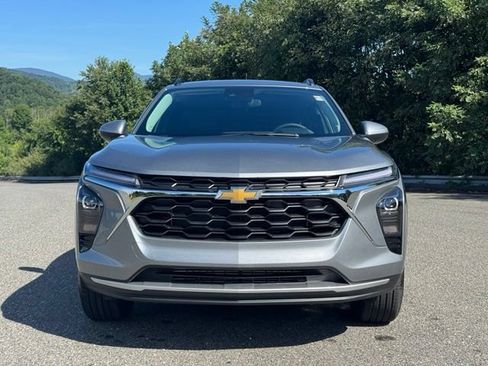 New 2026 Chevrolet Trax LT w/ Driver Confidence Package FWD image 27
