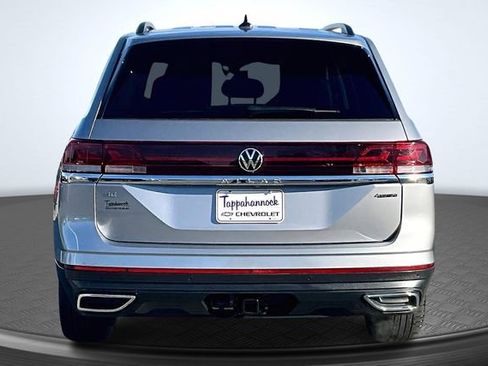 Used 2025 Volkswagen Atlas SE image 5