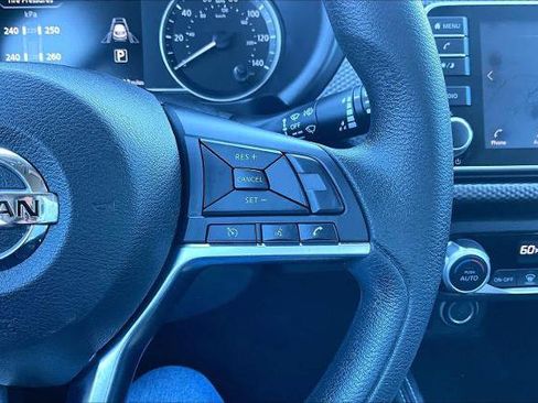 Certified 2020 Nissan Kicks SV image 23