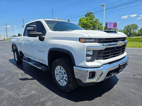 Used 2021 Chevrolet Silverado 2500 LT w/ Z71 Sport Edition AWD/4WD image 3