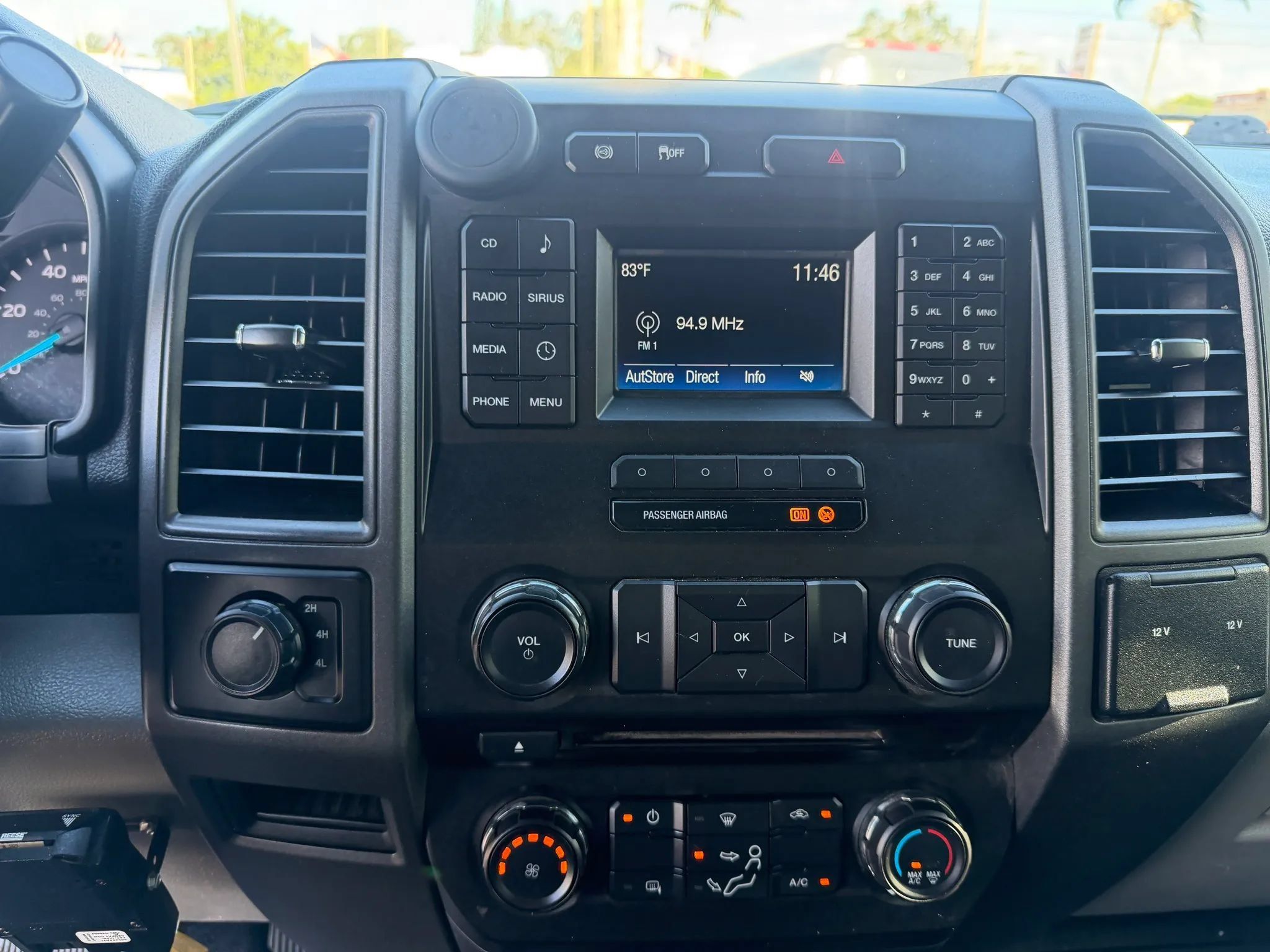 Used 2018 Ford F550 4x4 Crew Cab Super Duty image 13