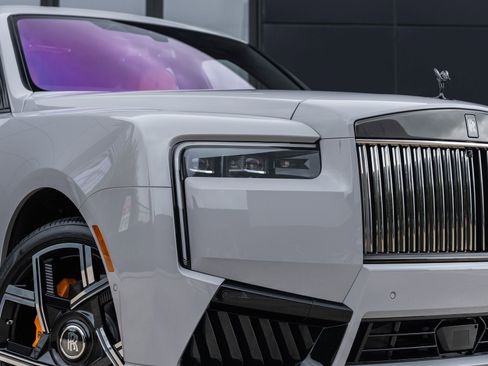New 2026 Rolls-Royce Cullinan Black Badge image 22