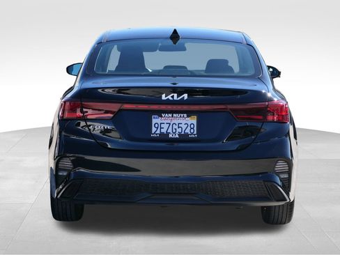 Used 2023 Kia Forte LXS image 5