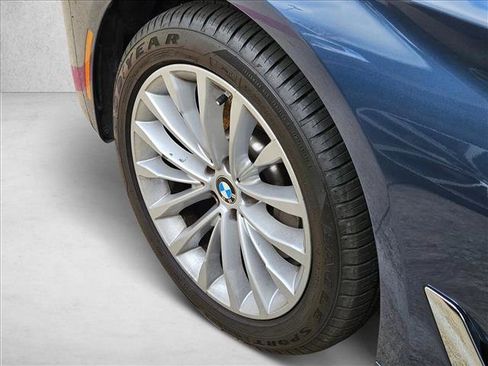 Certified 2023 BMW 530i image 11