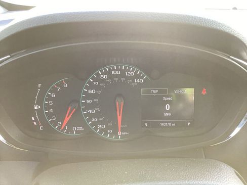 Used 2020 Chevrolet Trax LT w/ LT Convenience Package image 12