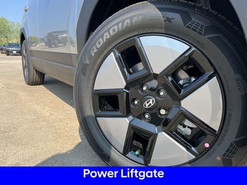 New 2026 Hyundai Santa Fe SE image 8