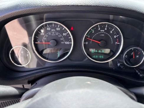 Used 2013 Jeep Wrangler Unlimited Sport AWD/4WD image 29