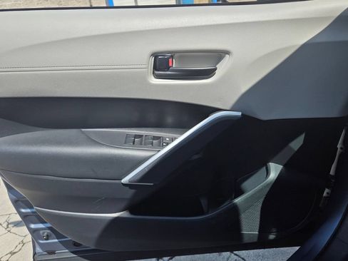 Used 2024 Toyota Corolla Cross L FWD image 31
