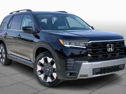 New 2026 Honda Pilot Touring image 2