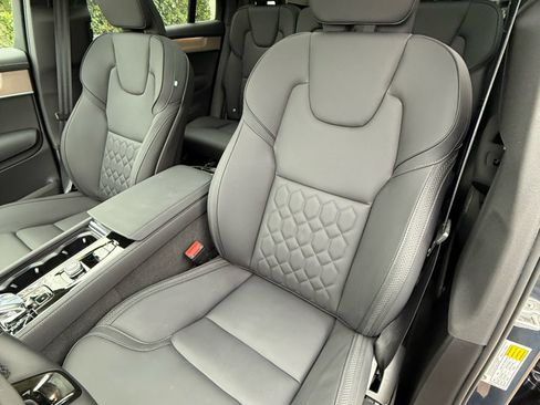 Used 2025 Volvo XC90 T8 Plus w/ Protection Package Premier image 6