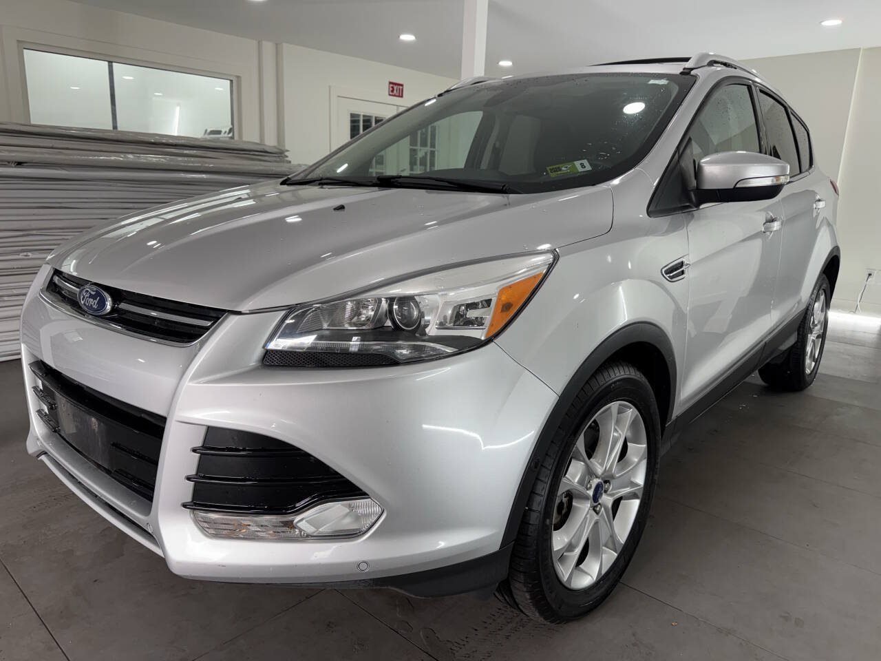 Used 2015 Ford Escape Titanium w/ Equipment Group 301A AWD/4WD image 1