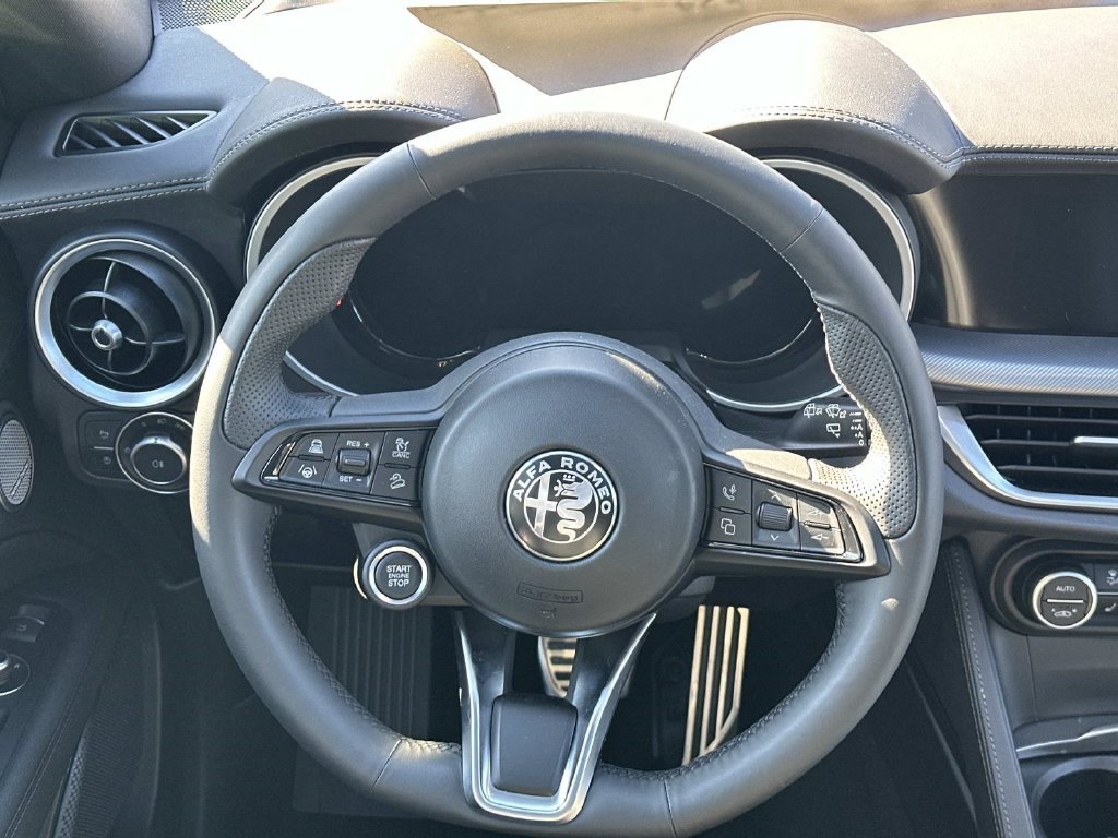 New 2026 Alfa Romeo Stelvio Sprint AWD/4WD image 23