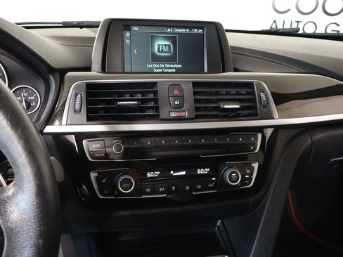 Used 2018 BMW 330i xDrive Sedan AWD/4WD image 5