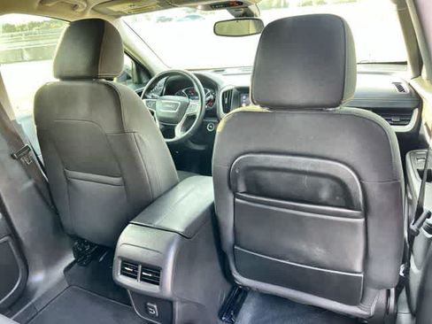 Used 2020 GMC Terrain SLE w/ Driver Convenience Package FWD image 13