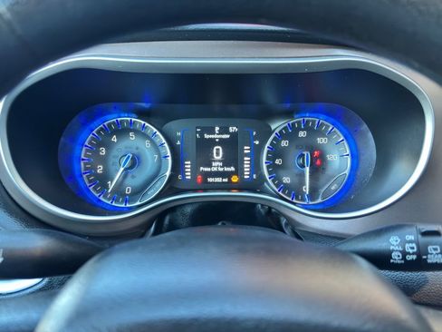 Used 2021 Chrysler Voyager Lxi image 23