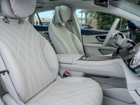 Used 2023 Mercedes-Benz EQS 580 4MATIC Sedan image 31