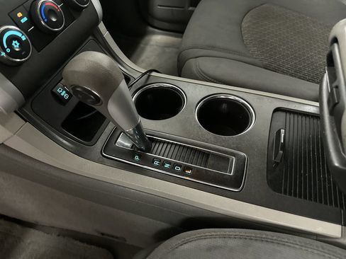 Used 2012 Chevrolet Traverse LS FWD image 35