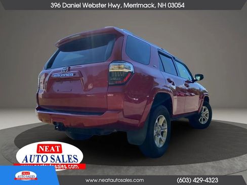 Used 2015 Toyota 4Runner SR5 AWD/4WD image 7