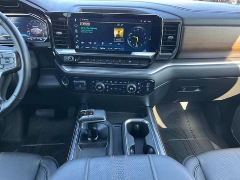 Certified 2024 Chevrolet Silverado 1500 High Country w/ High Country Premium Package AWD/4WD image 20