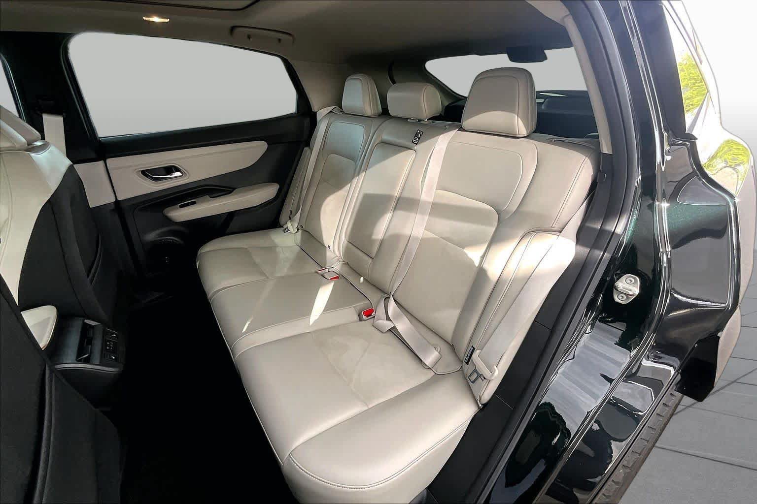 Certified 2023 Nissan Ariya AWD image 19