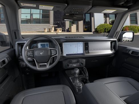 New 2025 Ford Bronco Badlands AWD/4WD image 9