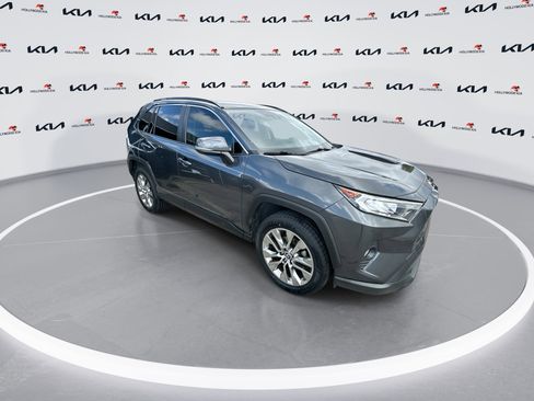 Used 2020 Toyota RAV4 XLE Premium image 2