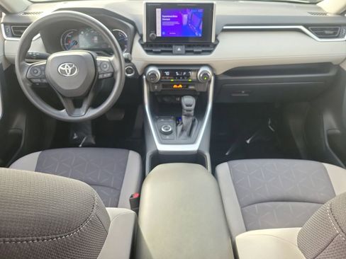 Used 2023 Toyota RAV4 XLE image 12