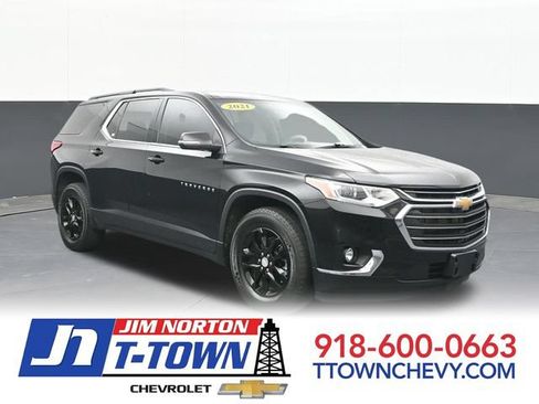 Used 2021 Chevrolet Traverse LT w/ LPO, Floor Liner Package FWD image 1